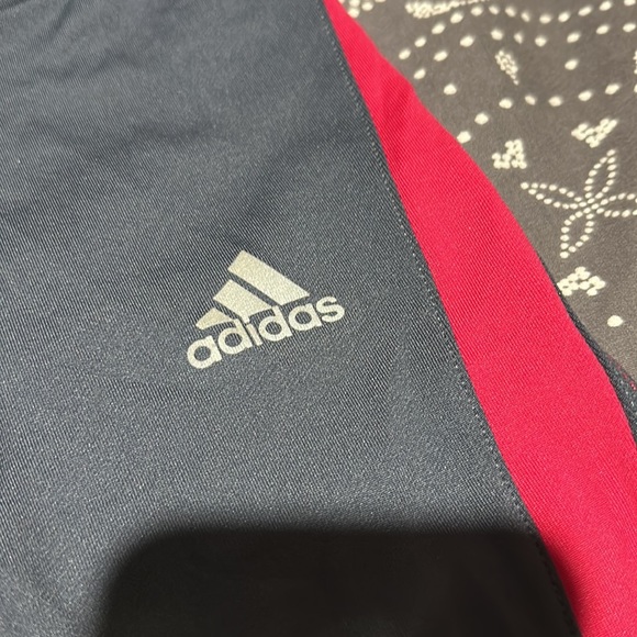 ADIDAS Size XS Leggings In Excellent Condition BLACK/PINK - Picture 2 of 7